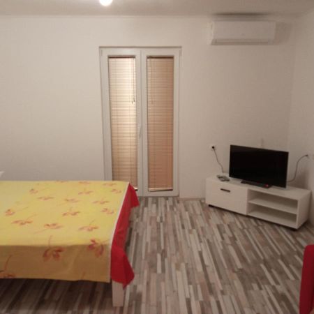 Studio Apartman Matkovic Imotski Zewnętrze zdjęcie