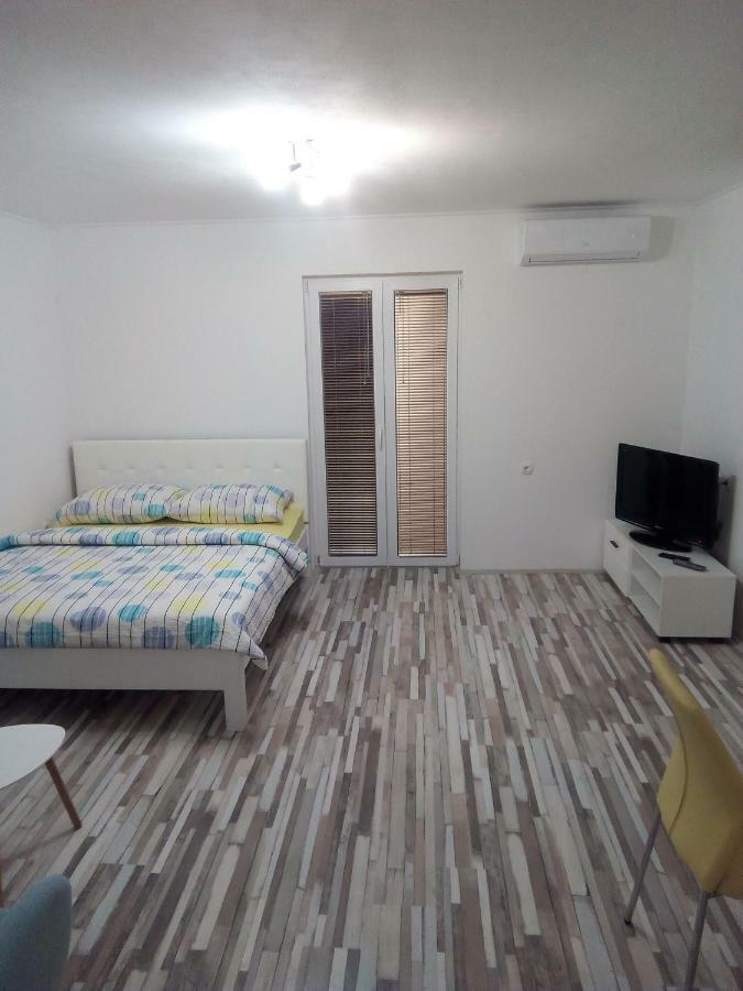Studio Apartman Matkovic Imotski Zewnętrze zdjęcie
